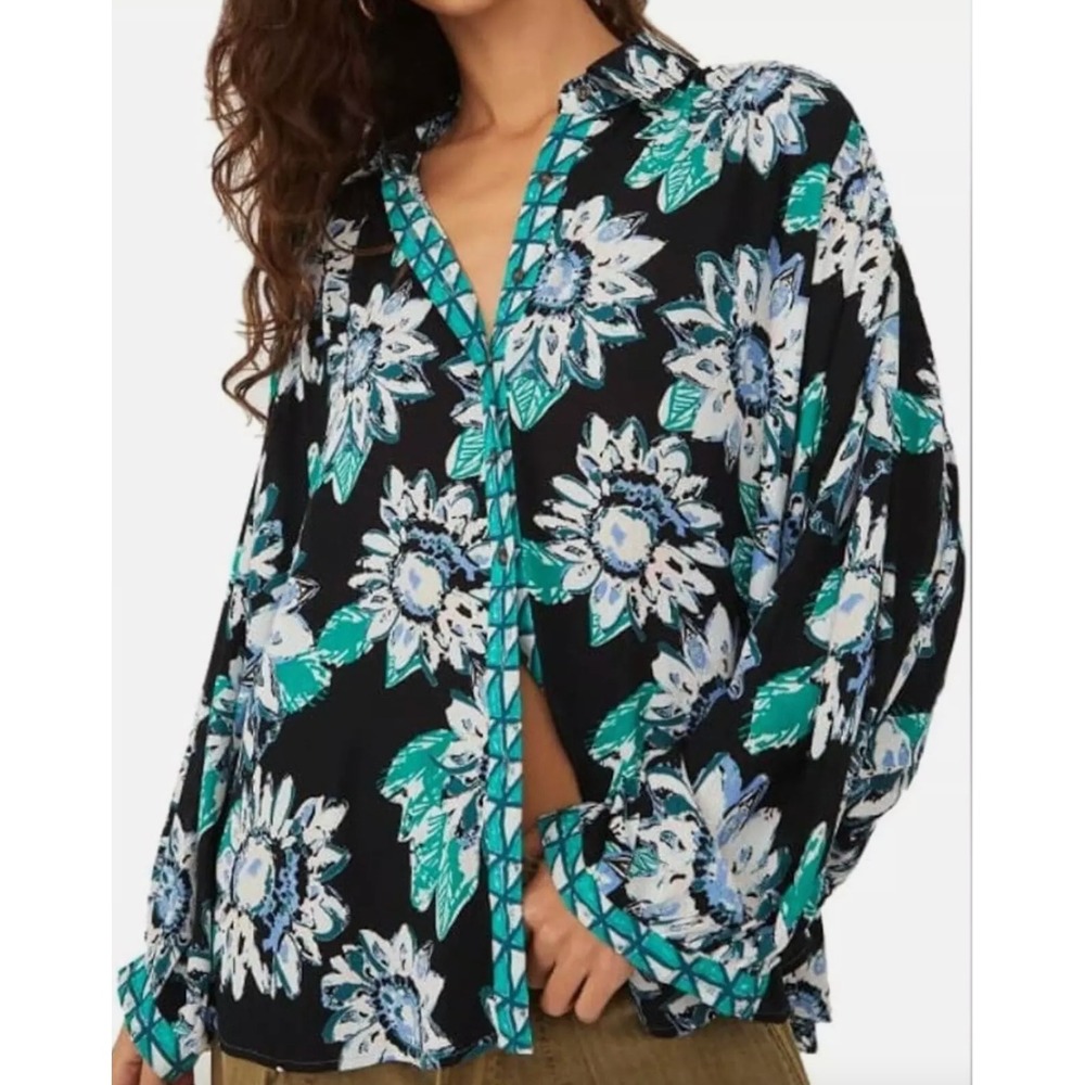 Free People Size XS Good Vibrations Black Floral Blouse Oversized Tropical